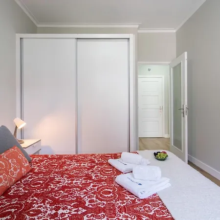 Host Wise - Modern Flats With Stunning Terrace Or Balcony - Central Location Porto Exterior photo