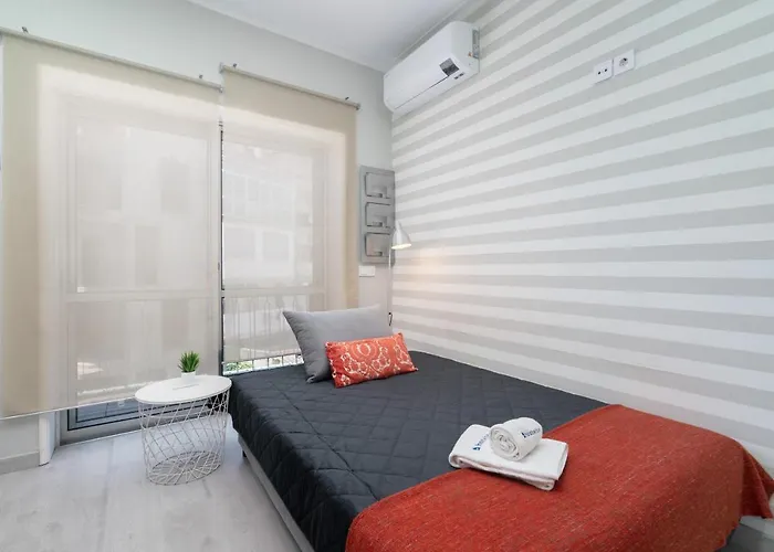 Host Wise - Modern Flats With Stunning Terrace Or Balcony - Central Location